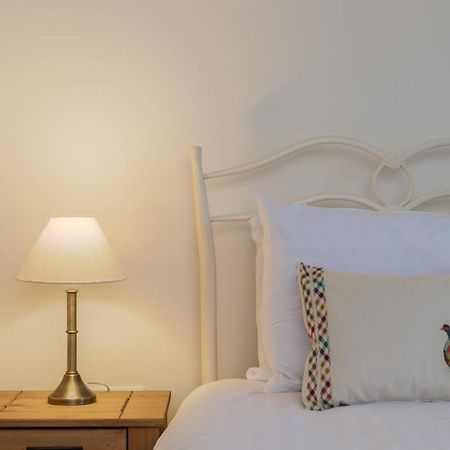 The Grainary Cottages สการ์โบโรห์ ภายนอก รูปภาพ