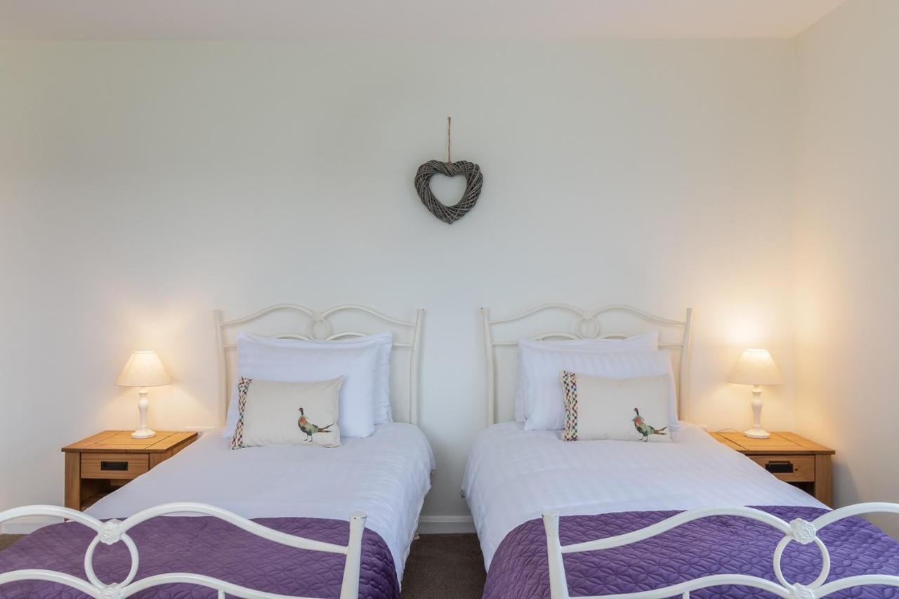 The Grainary Cottages สการ์โบโรห์ ภายนอก รูปภาพ